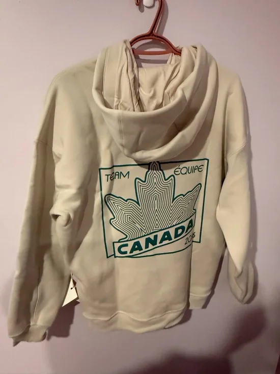 NWT Team Canada Womens Big Cozy Oversized Hoodie - Picture 6 of 11